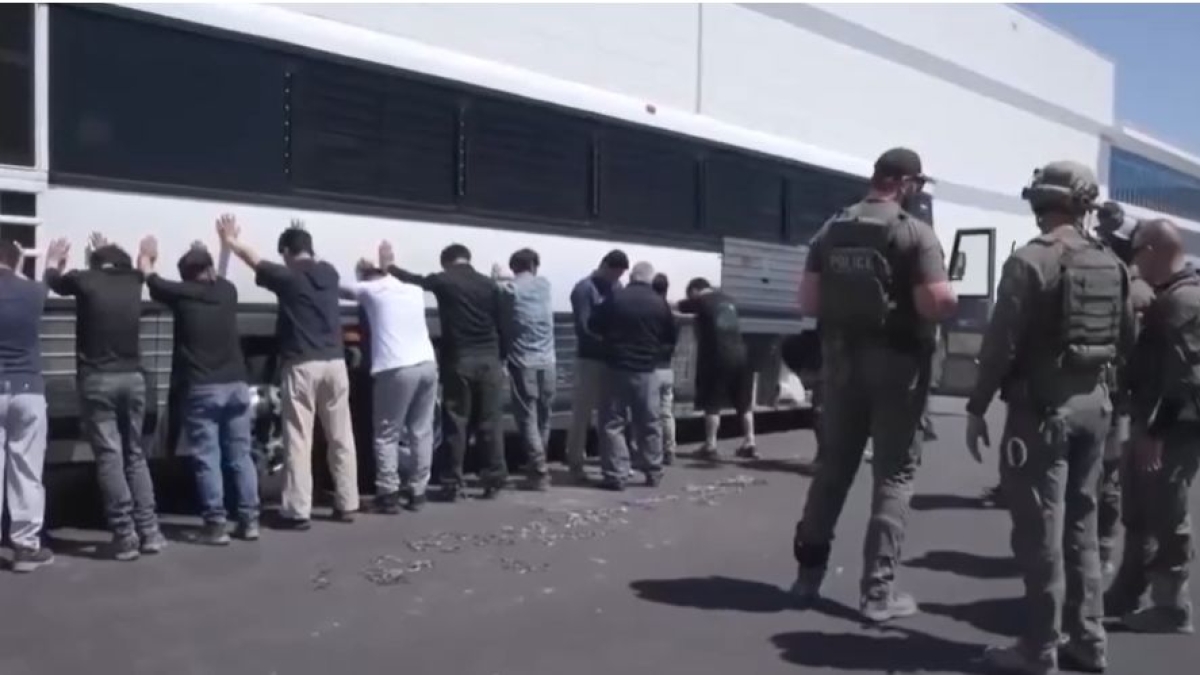 La Corea del Sud ottiene il rimpatrio di 300 lavoratori dopo un'operazione dell'Ice in Georgia