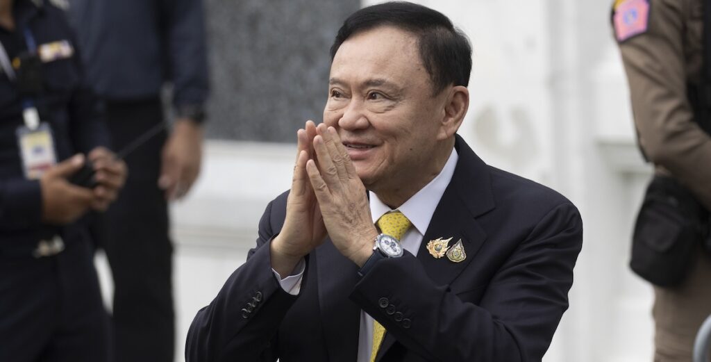 La Corte Suprema thailandese condanna Thaksin Shinawatra a un anno di carcere per evasione della pena
