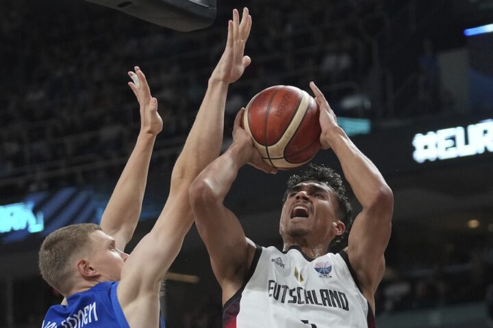 La finale degli europei maschili di basket sarà Germania-Turchia il 14 settembre a Riga