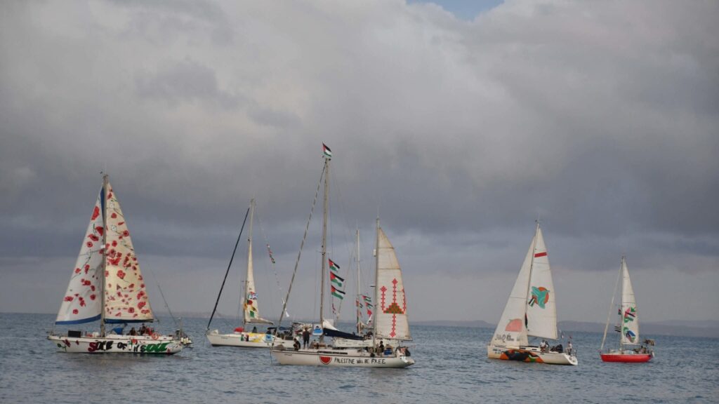 La Flotilla prosegue verso Gaza, Crosetto: «Spero in arresti senza ulteriori conseguenze»