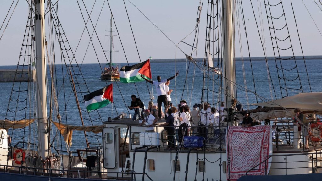 La Global Sumud Flotilla: oltre 500 partecipanti da 44 paesi verso Gaza
