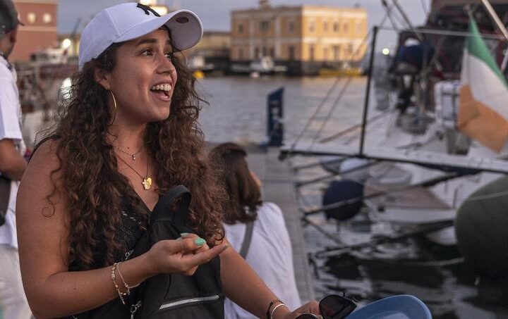 La Global Sumud Flotilla salpa dalla Sicilia per portare cibo a Gaza