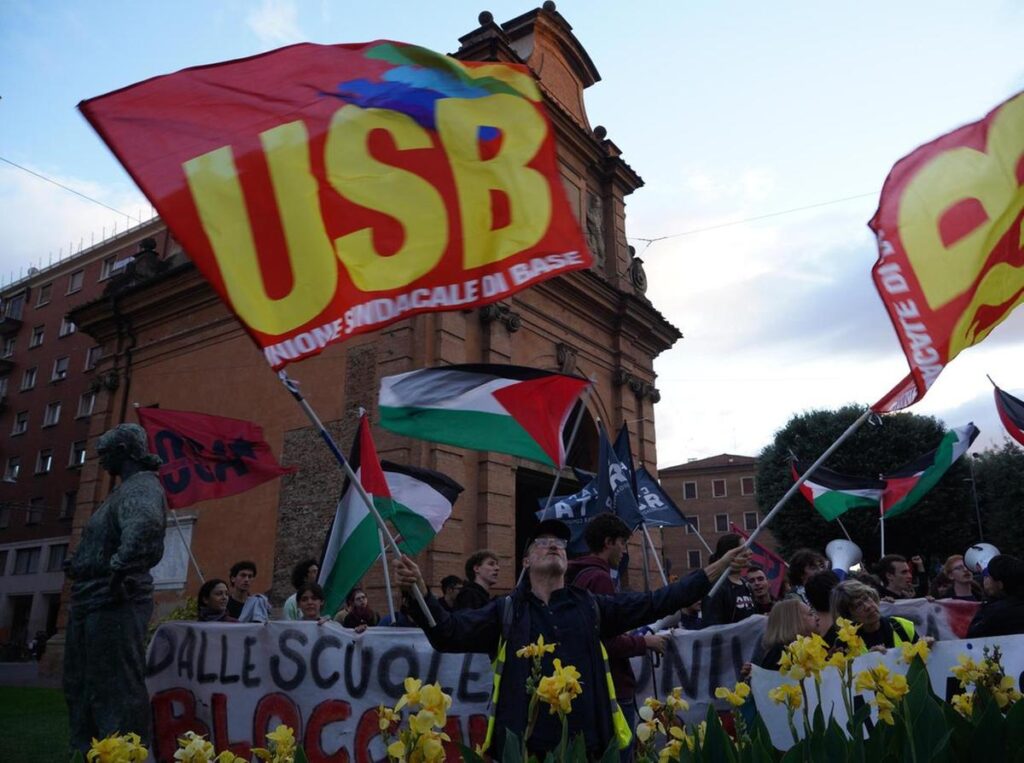 La missione internazionale della Global Sumud Flotilla: portavoce italiana rientra in risposta a Mattarella