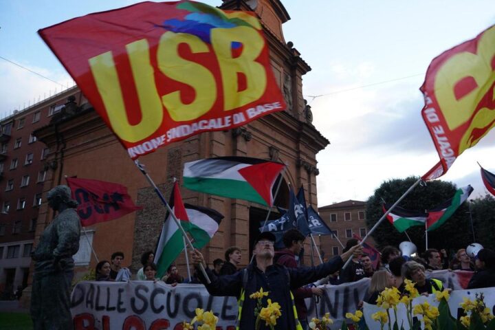 La missione internazionale della Global Sumud Flotilla: portavoce italiana rientra in risposta a Mattarella