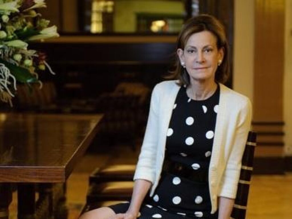 Lally Weymouth, la giornalista che portò Trump alla Casa Bianca, muore a 82 anni