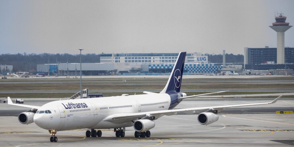 Lufthansa prevede di licenziare 4mila dipendenti entro il 2030 per migliorare la redditività