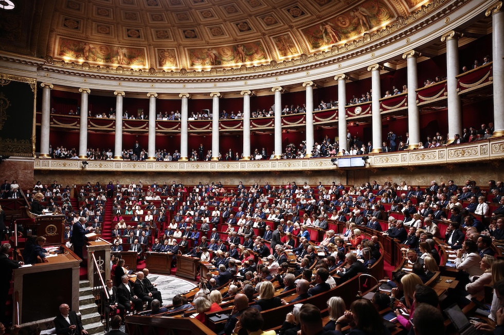 Macron deve trovare un nuovo primo ministro dopo la sfiducia di François Bayrou