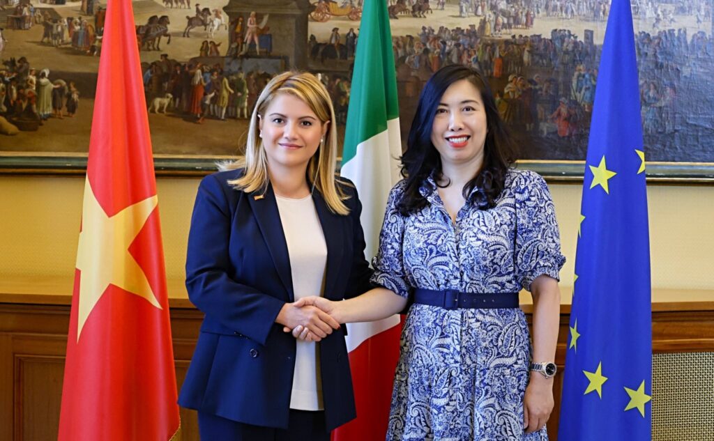 Maria Tripodi incontra la vice ministra vietnamita Le Thi Thu Hang: focus su relazioni economiche e cooperazione