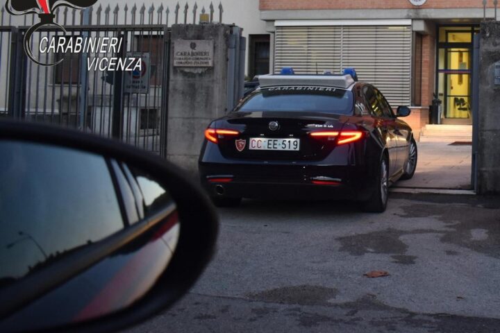 Marostica: donna accoltellata dall'ex marito al lavoro, salvata da una cliente