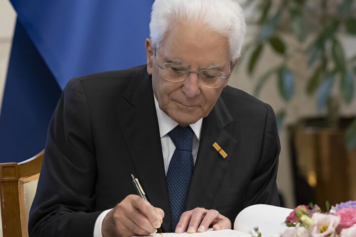 Mattarella avverte: "Siamo in precario equilibrio come nel luglio 1914"