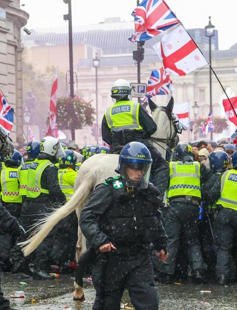 Meloni accusa la sinistra di minimizzare l'omicidio di Charlie Kirk, allerta sul clima di odio politico