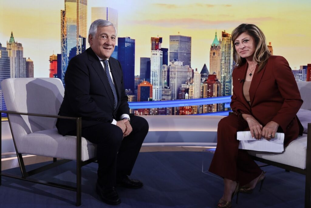 Meloni conferisce la cittadinanza italiana alla giornalista di Fox Maria Bartiromo per meriti speciali