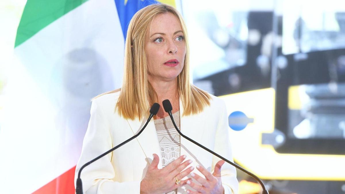 Meloni: proteggere la stampa per garantire informazione libera e credibile