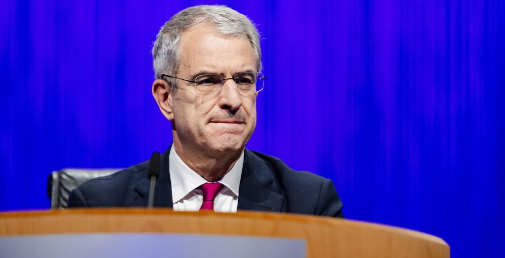 Nestlé licenzia il CEO Laurent Freixe per una relazione non dichiarata con una dipendente