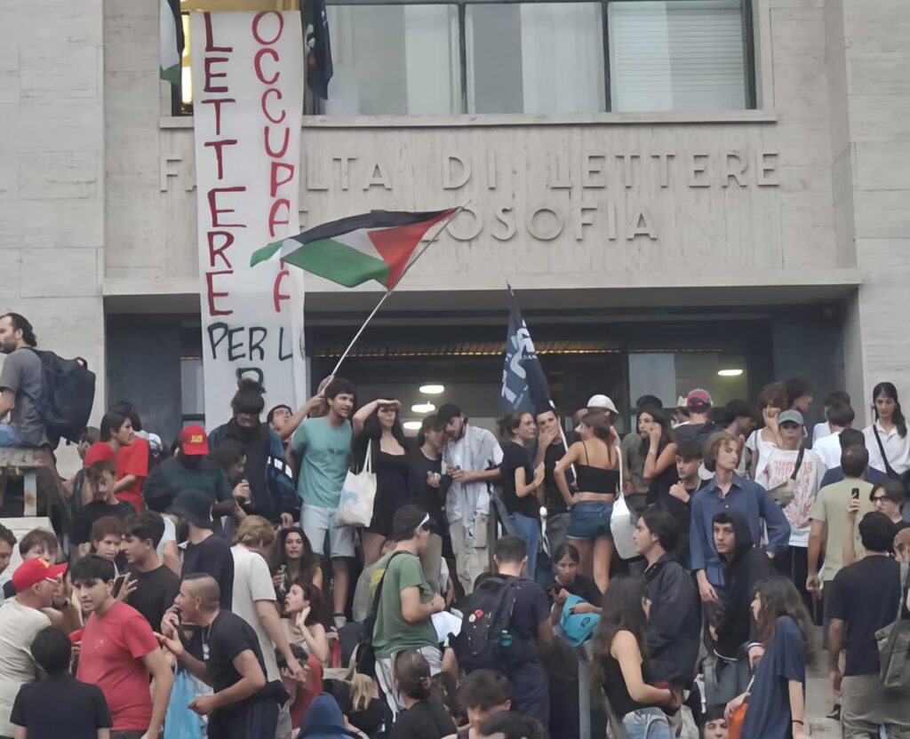 Occupazione della Sapienza: "Uniti per la Palestina, fermare Israele è necessaria"