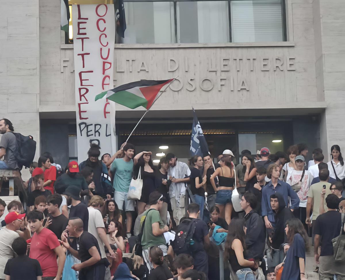 Occupazione della Sapienza: "Uniti per la Palestina, fermare Israele è necessaria"