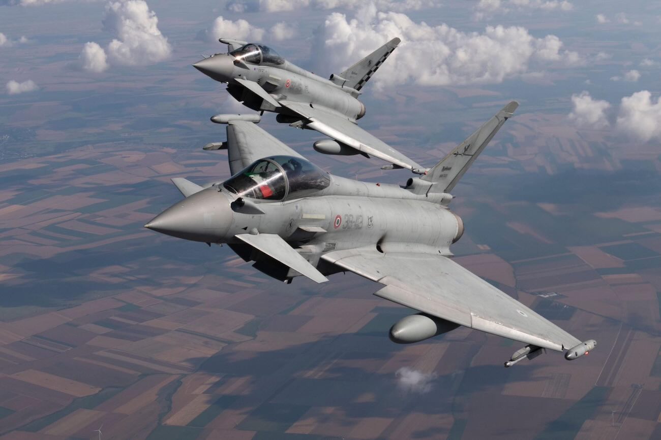 Oltre 3mila soldati italiani e aerei schierati sul fronte Est in risposta alle provocazioni russe