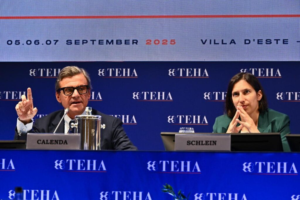 Opposizione divisa, Bonelli critica Calenda: “Sta con Meloni” e Calenda risponde: “Con voi sarà premier per sempre”