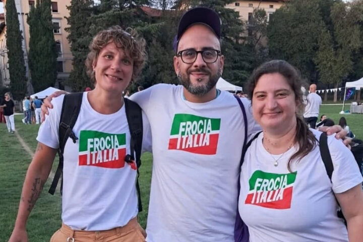 Polemicità per la maglietta "Fr**ia Italia" venduta alla festa dell'Unità di Vimercate