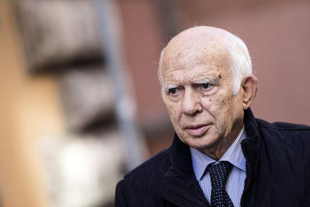 Pomicino: “Ho bisogno di un farmaco ospedaliero ma non posso ricoverarmi”