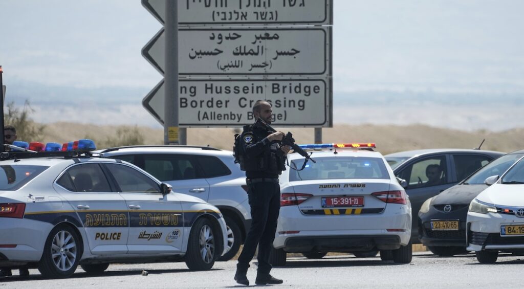 Riapertura venerdì del valico di Allenby tra Giordania e Cisgiordania, dopo chiusura da Israele