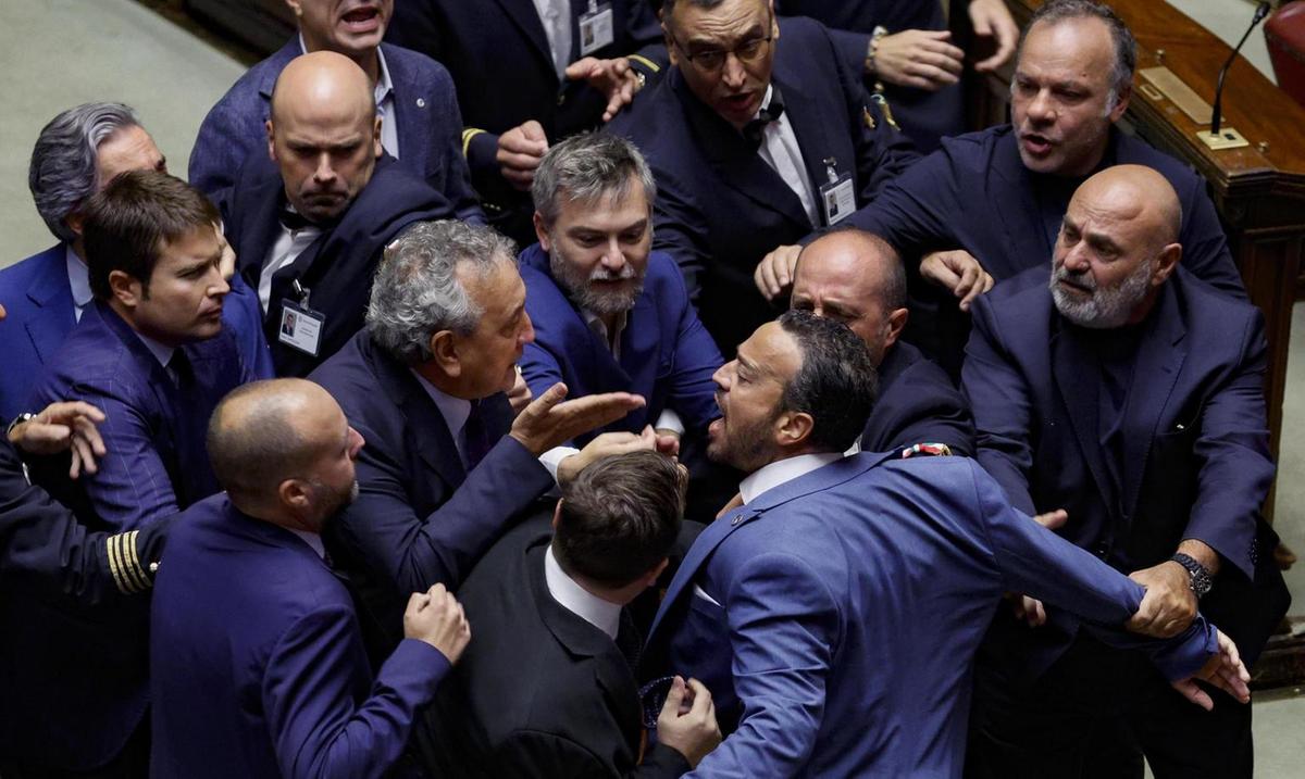Rissa in aula per la riforma della giustizia, tensione su Gaza e accuse incrociate