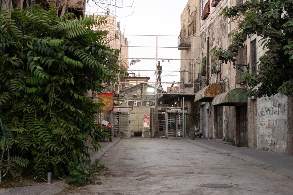 Ritorno a Hebron: reportage dai territori palestinesi occupati di Daniele Raineri