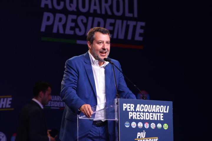 Salvini annulla impegni per controlli medici: problemi di calcoli renali