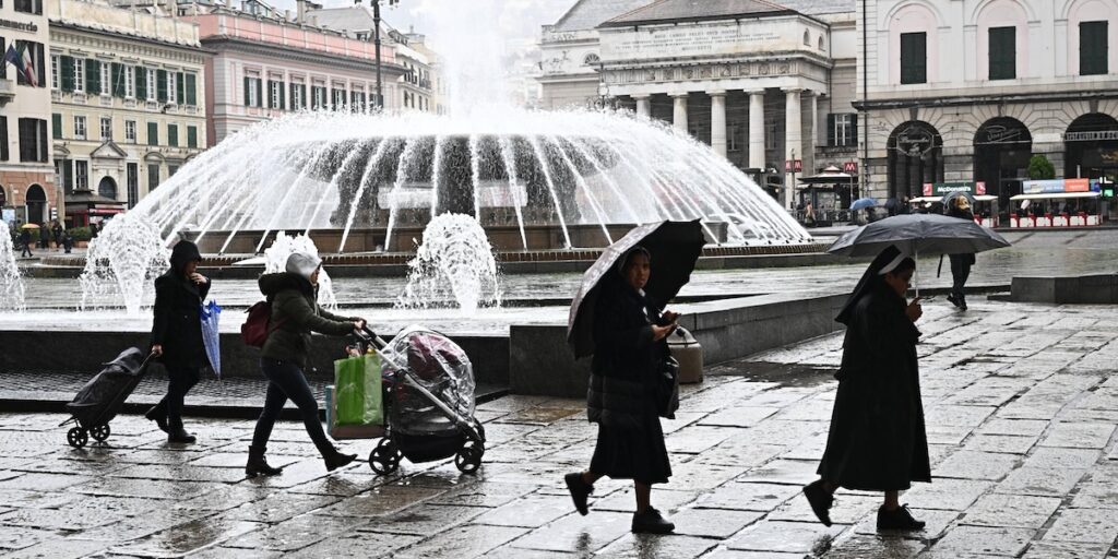 Scuole chiuse a Genova e in altri comuni liguri per allerta meteorologica arancione di lunedì