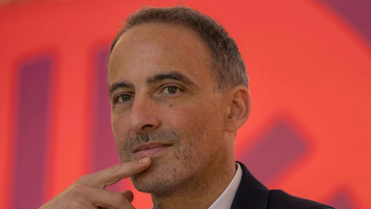 Sondaggio in Francia: Rassemblement National in testa, Glucksmann sfida Philippe per il secondo posto