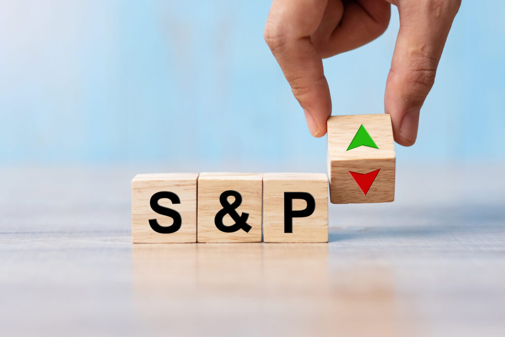 S&P alza il rating del debito sovrano indiano per la prima volta in 18 anni