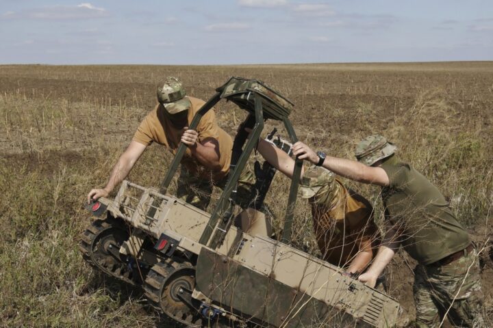 Tajani: la situazione in Europa è tesa dopo le incursioni russe, ma Putin non cerca la guerra