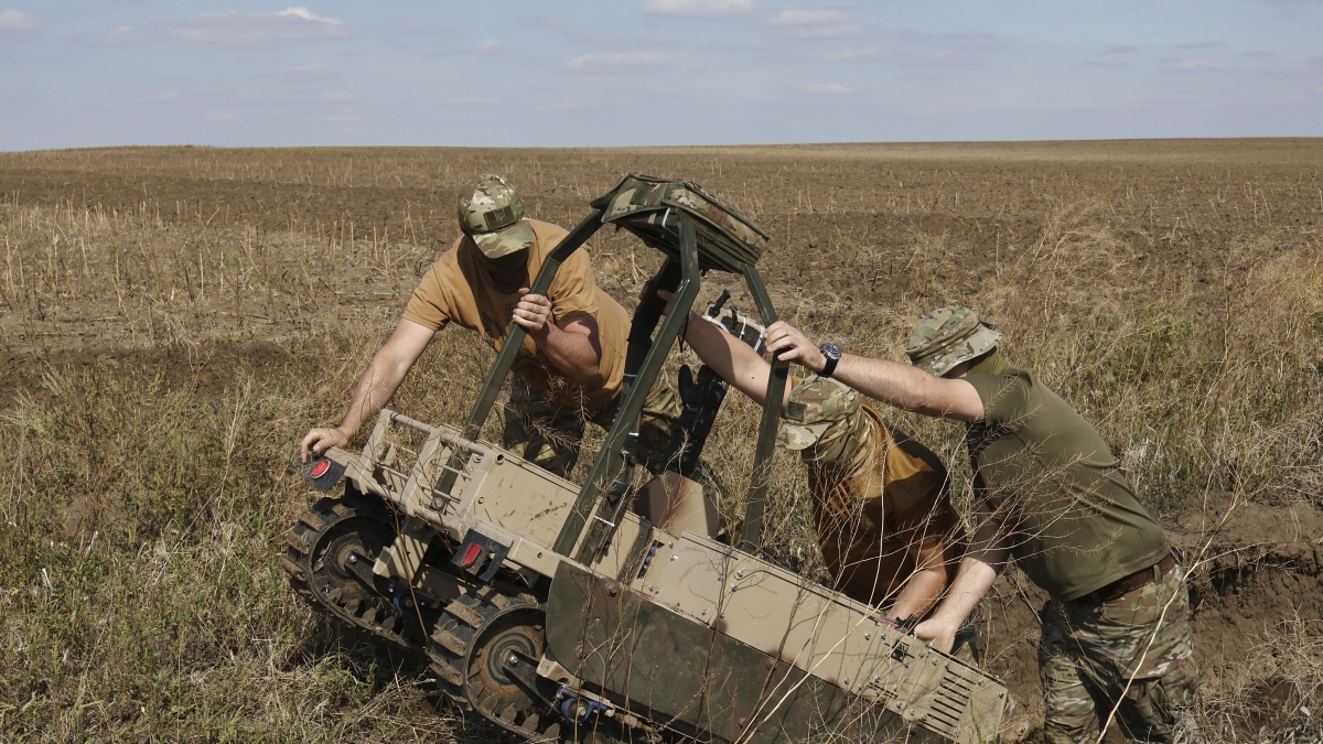 Tajani: la situazione in Europa è tesa dopo le incursioni russe, ma Putin non cerca la guerra
