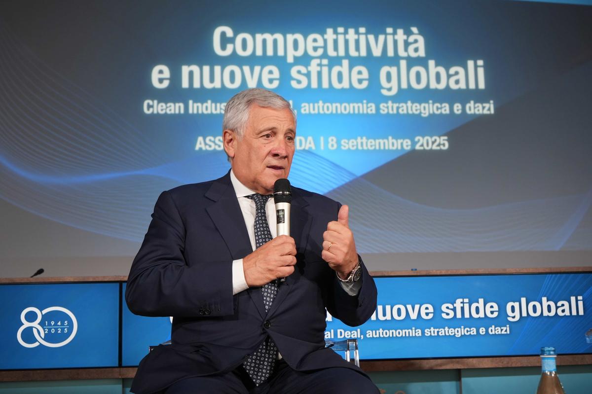 Tajani propone la detassazione delle tredicesime nel nuovo piano di bilancio del Governo