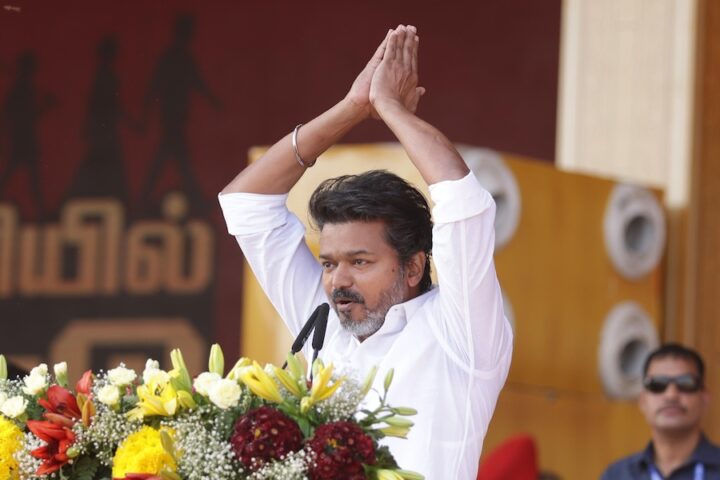 Tragedia in India: 36 morti e 50 feriti in calca a comizio politico di Vijay