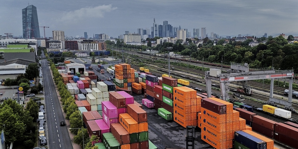 Trump annuncia nuovi dazi del 100% su farmaci e fino al 50% su mobili dal 1° ottobre