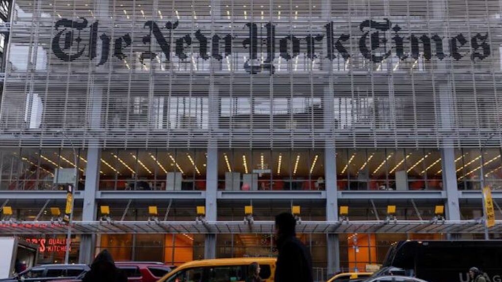 Trump cita in giudizio il New York Times per 15 miliardi per diffamazione in Florida