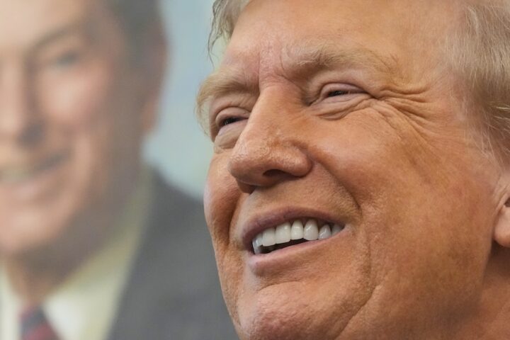 Trump contesta alla Corte Suprema la dichiarazione di illegalità dei dazi commerciali