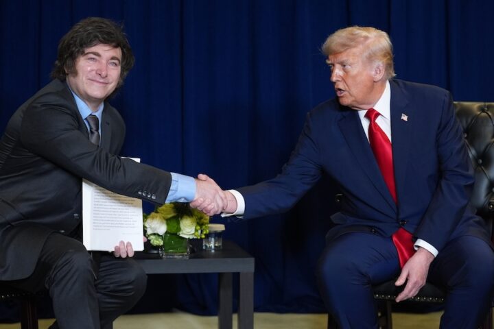 Trump offre aiuto economico all'Argentina in un momento difficile per Milei