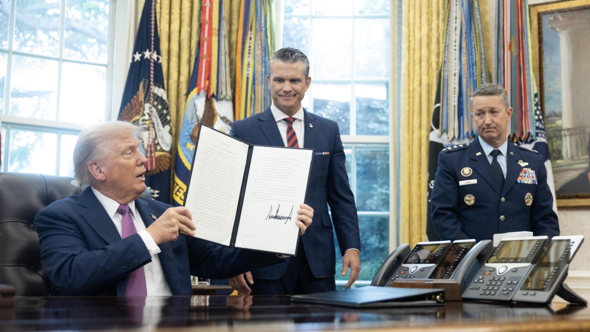 Trump ripristina il «Dipartimento della Guerra» e dichiara: «Saremo forti»