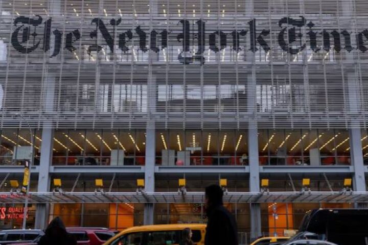 Un giudice federale respinge la causa per diffamazione di Trump contro il New York Times