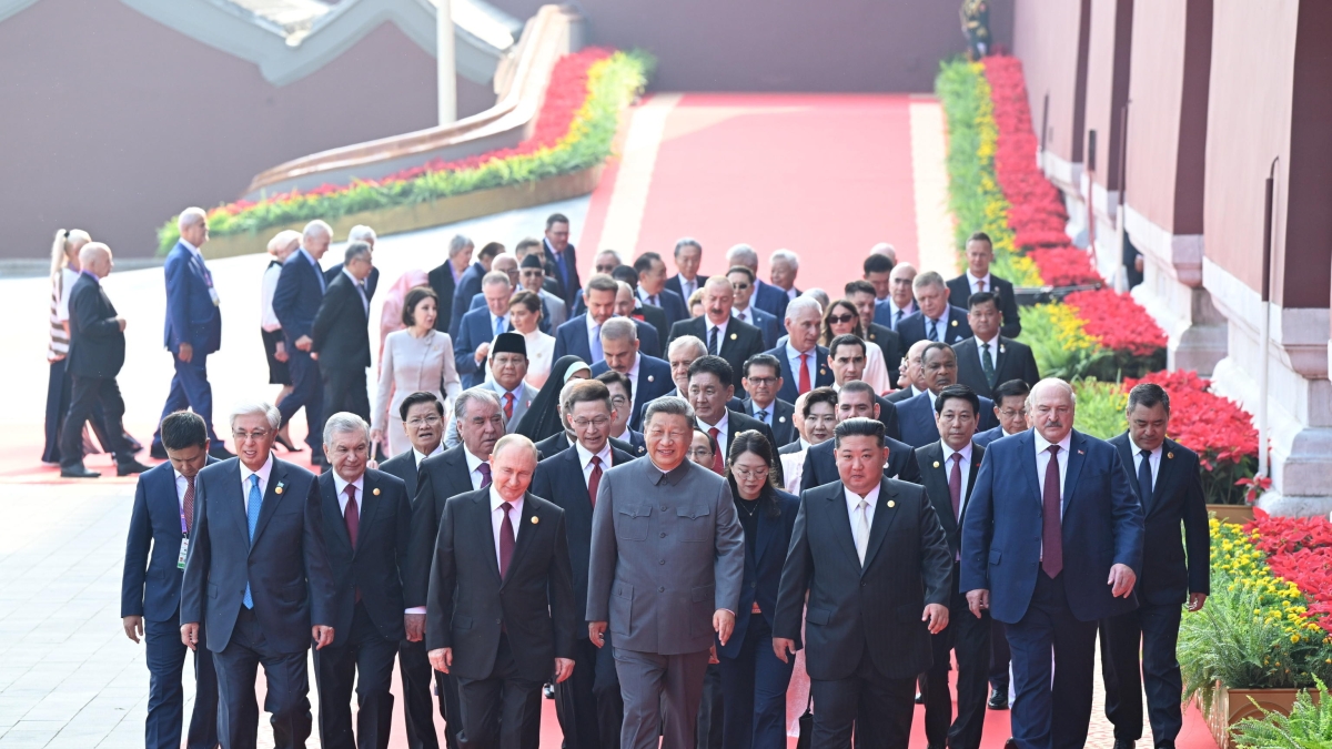 Xi Jinping celebra l'80° anniversario della fine della Seconda guerra mondiale con Putin e Kim a Pechino