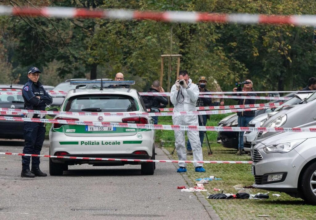 Accoltella l'ex moglie a Milano, arrestato il presunto assassino dopo una fuga