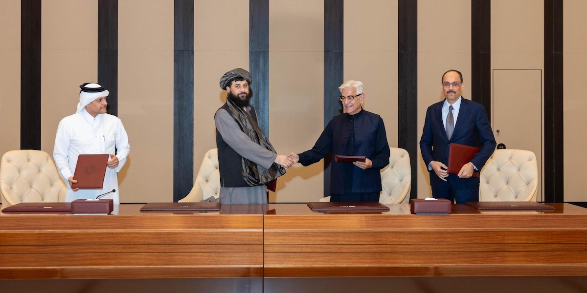 Afghanistan e Pakistan concordano un nuovo cessate il fuoco dopo incontri a Doha