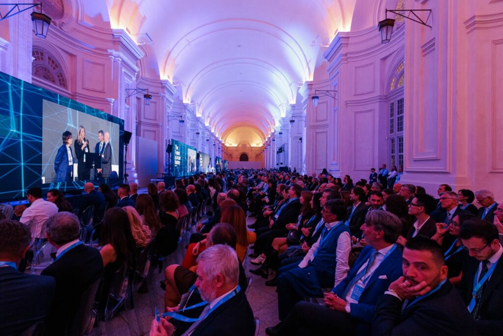 AizoOn festeggia 20 anni e presenta l'Agenda 2045 per le nuove generazioni