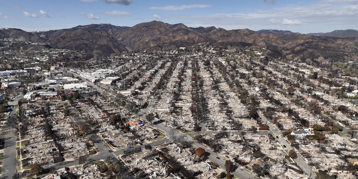Arrestato un uomo accusato di aver provocato incendi devastanti a Los Angeles nel gennaio 2025