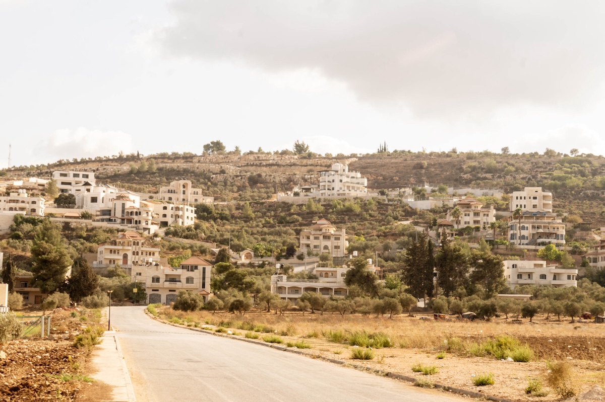 Attacchi contro i palestinesi-americani a Turmus Ayya, crescono le pressioni dei coloni israeliani