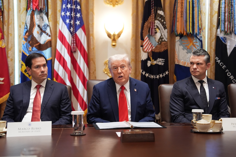 Attacchi statunitensi contro imbarcazioni venezuelane: 27 morti in operazioni contro il narcotraffico