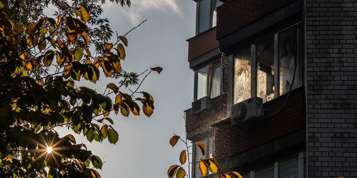 Attacco russo su Kiev e altre città ucraine: colpito un asilo a Kharkiv, sette morti e 26 feriti