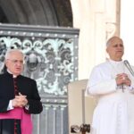 Carlo III e papa Leone XIV pregheranno insieme nella Cappella Sistina per la prima volta dopo la Riforma